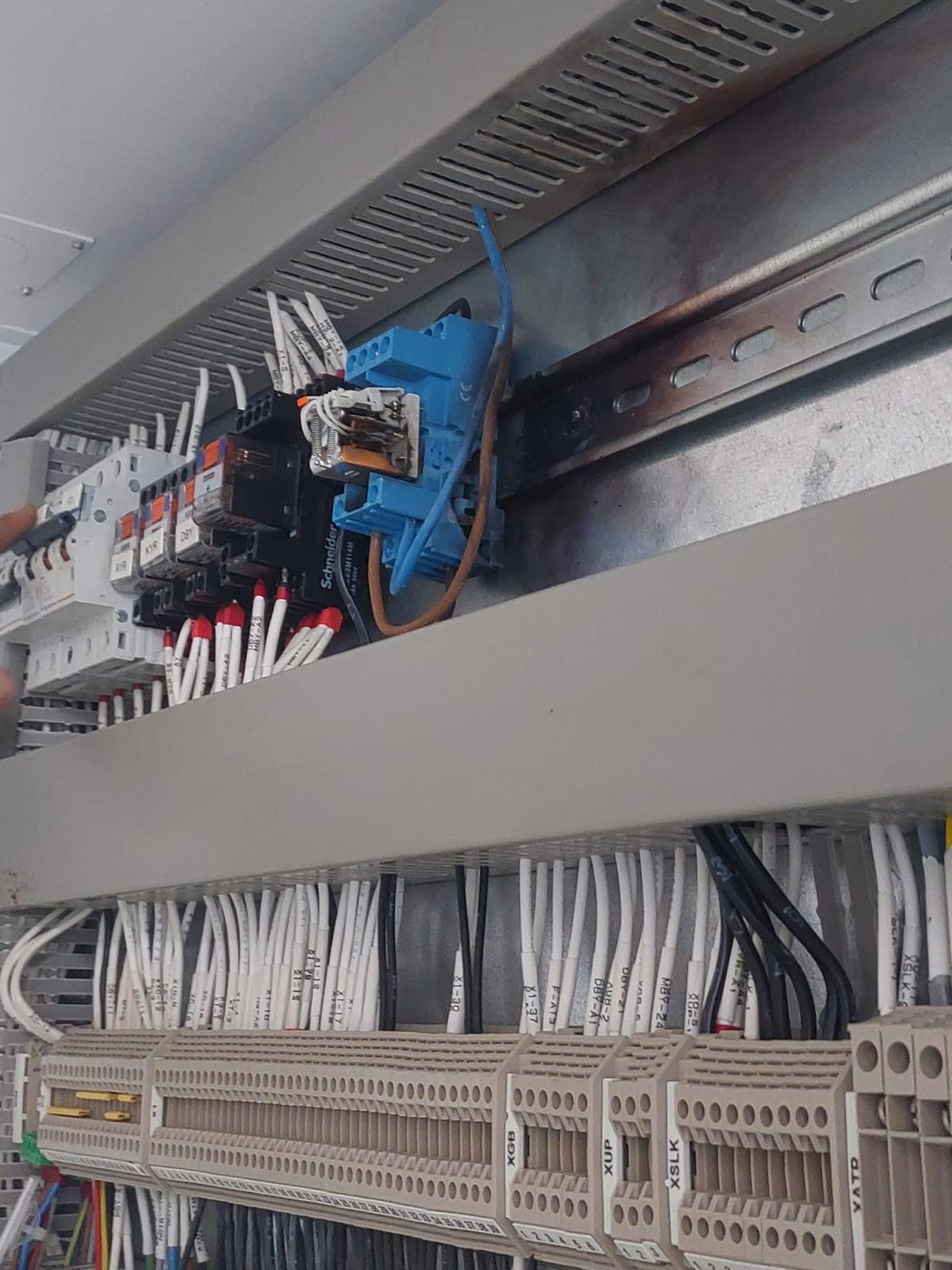 Fabrika Otomasyonu ile Verimlilik Nasıl Artırılır – Endüstri 4.0 ile Fabrikalarda Dijital Dönüşüm